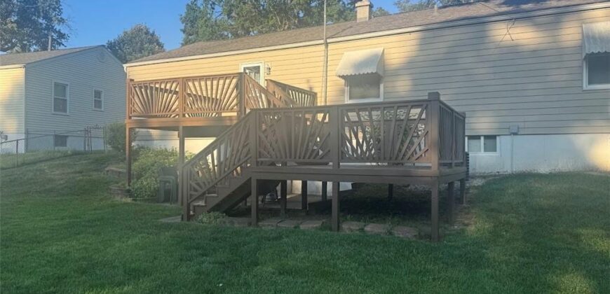 3736 N Lister Avenue, Kansas City, MO 64117