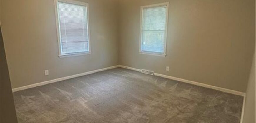 3736 N Lister Avenue, Kansas City, MO 64117
