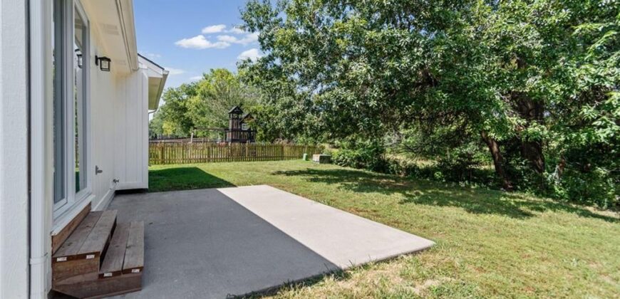 8620 NE 116th Street, Kansas City, MO 64157