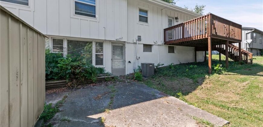 7017 N Montrose Avenue, Kansas City, MO 64151
