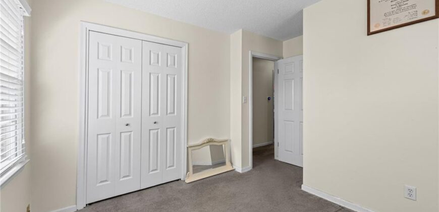 7017 N Montrose Avenue, Kansas City, MO 64151