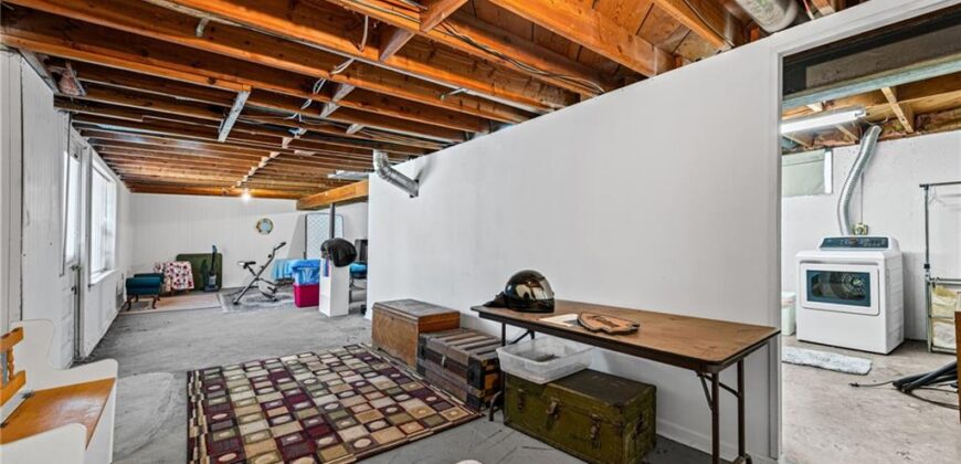 7017 N Montrose Avenue, Kansas City, MO 64151