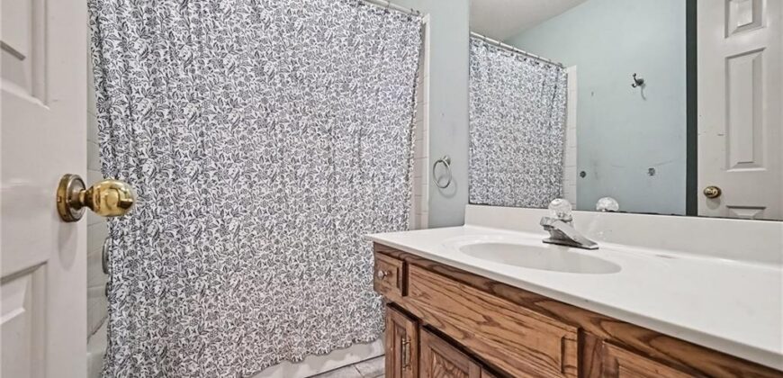 1629 Dunwich Drive, Liberty, MO 64068