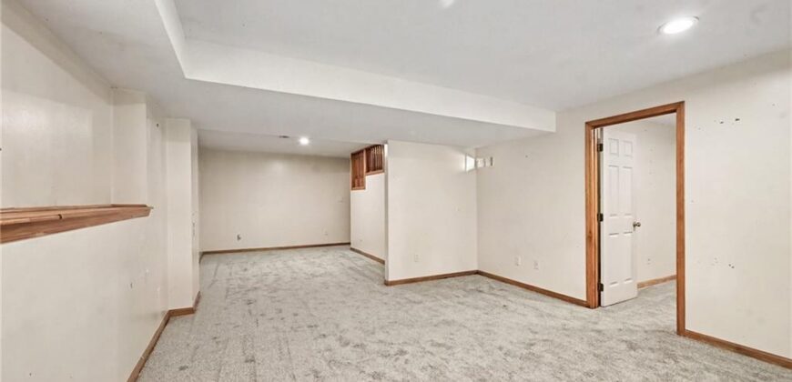 1629 Dunwich Drive, Liberty, MO 64068