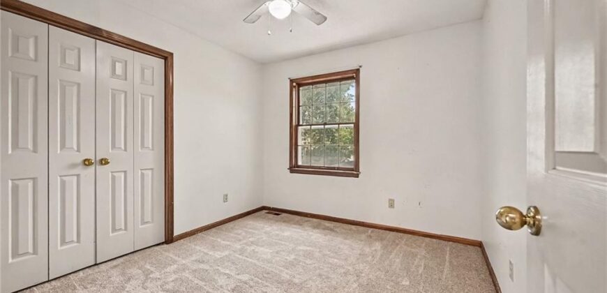 1629 Dunwich Drive, Liberty, MO 64068