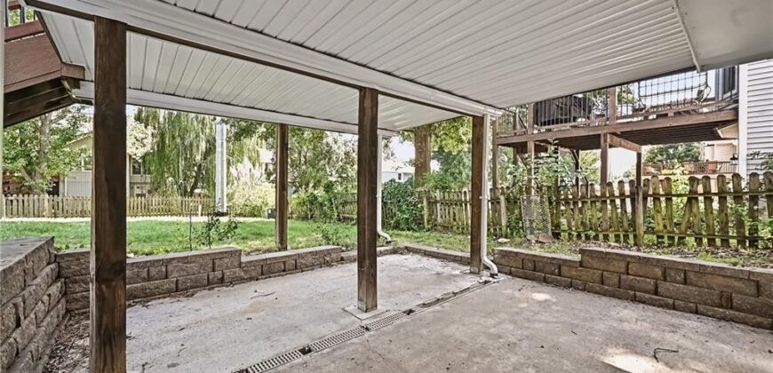1629 Dunwich Drive, Liberty, MO 64068