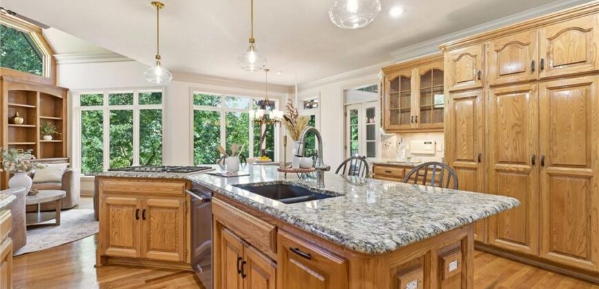 6001 N Cosby Avenue, Kansas City, MO 64151