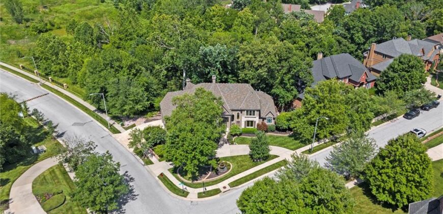 6001 N Cosby Avenue, Kansas City, MO 64151