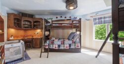 6001 N Cosby Avenue, Kansas City, MO 64151