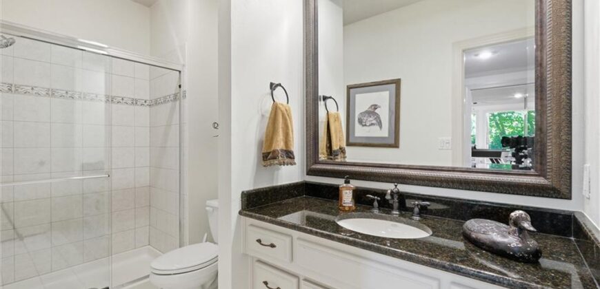 6001 N Cosby Avenue, Kansas City, MO 64151