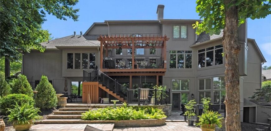 6001 N Cosby Avenue, Kansas City, MO 64151