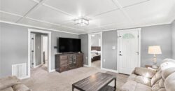 514 N MAPLE Avenue, Smithville, MO 64089