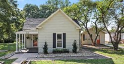 514 N MAPLE Avenue, Smithville, MO 64089