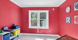 514 N MAPLE Avenue, Smithville, MO 64089