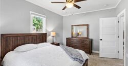 514 N MAPLE Avenue, Smithville, MO 64089