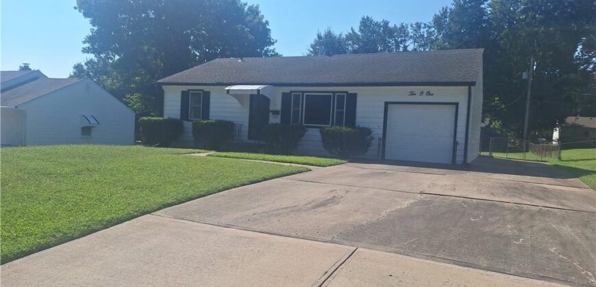 1001 NE 67th Terrace, Gladstone, MO 64118