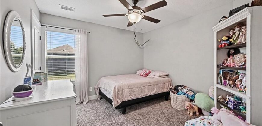 12725 N Overbrook Drive, Platte City, MO 64079