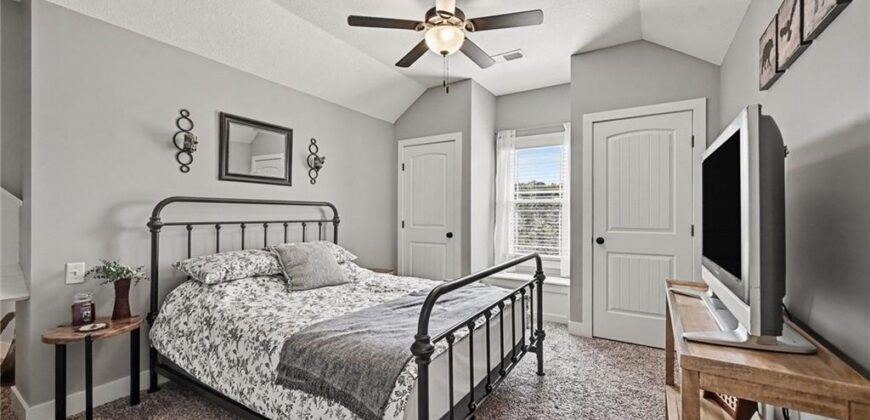 12725 N Overbrook Drive, Platte City, MO 64079