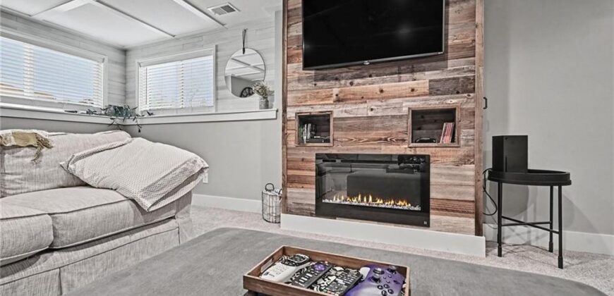 12725 N Overbrook Drive, Platte City, MO 64079
