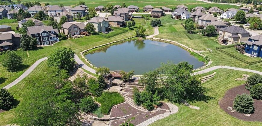 12725 N Overbrook Drive, Platte City, MO 64079