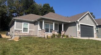 204 S Marimack Court, Kearney, MO 64060