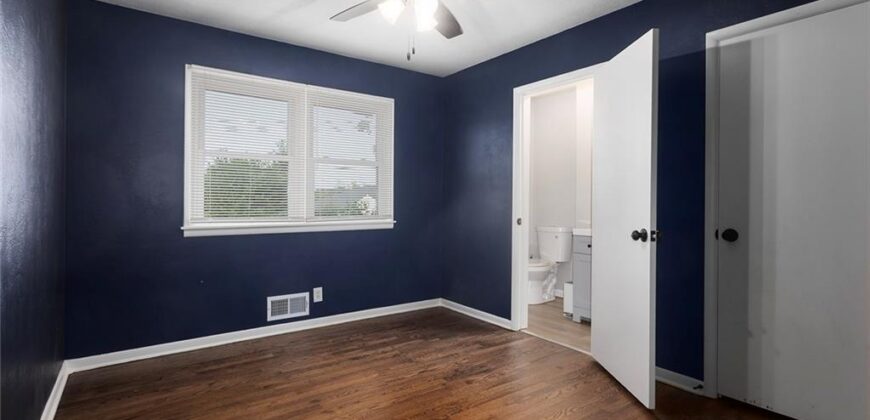 24 Virginia Drive, Liberty, MO 64068