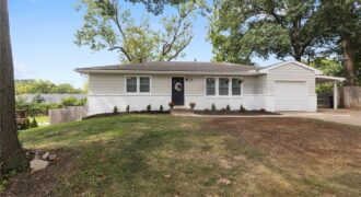 24 Virginia Drive, Liberty, MO 64068