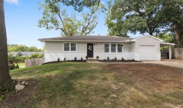 24 Virginia Drive, Liberty, MO 64068