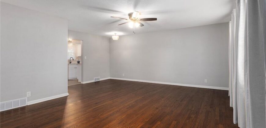 24 Virginia Drive, Liberty, MO 64068