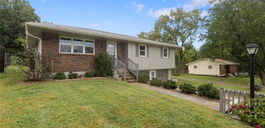 7510 Oak Street, Pleasant Valley, MO 64068
