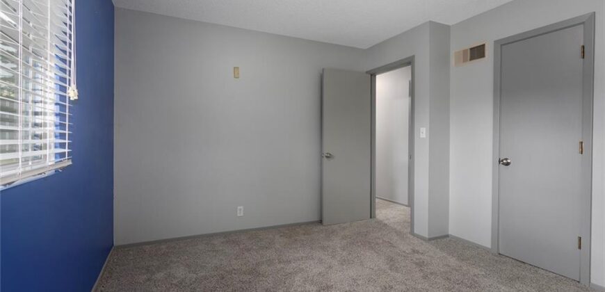 7510 Oak Street, Pleasant Valley, MO 64068