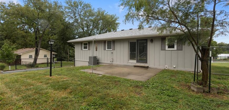 7510 Oak Street, Pleasant Valley, MO 64068