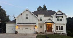 13829 Clear Creek Drive, Parkville, MO 64152