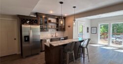 13829 Clear Creek Drive, Parkville, MO 64152