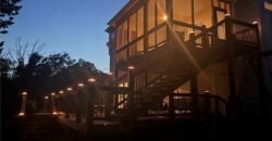 13829 Clear Creek Drive, Parkville, MO 64152