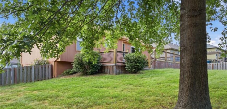 11421 N Kentucky Avenue, Kansas City, MO 64157