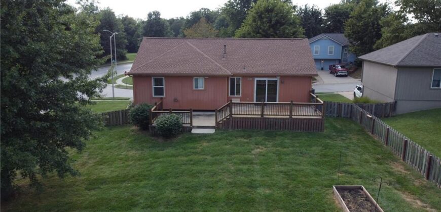 11421 N Kentucky Avenue, Kansas City, MO 64157