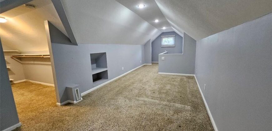 3753 N Grand Avenue, Kansas City, MO 64116