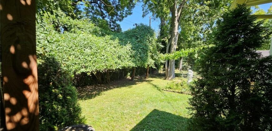 3753 N Grand Avenue, Kansas City, MO 64116