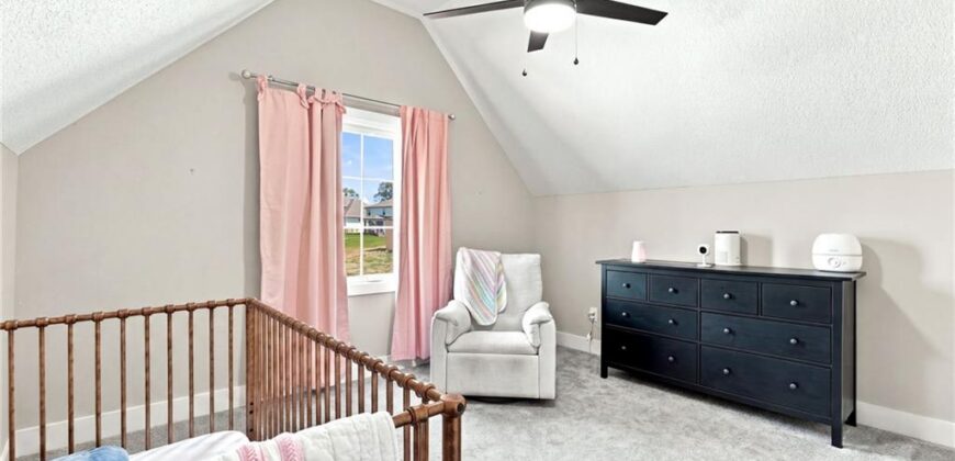 13559 Terrace Park Drive, Parkville, MO 64152