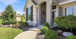 13559 Terrace Park Drive, Parkville, MO 64152