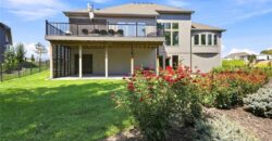 13559 Terrace Park Drive, Parkville, MO 64152