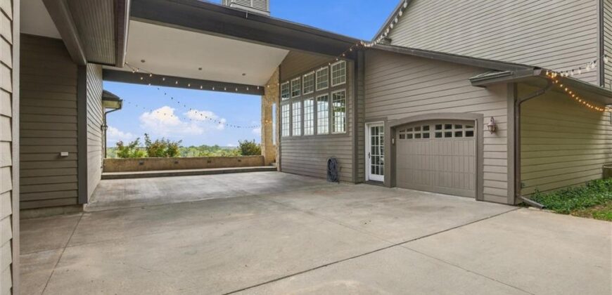 22350 Grass Pad Road, Platte City, MO 64079