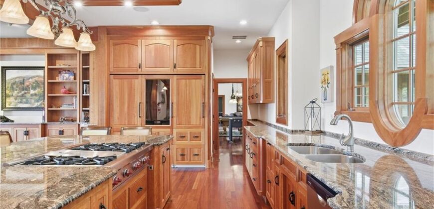 22350 Grass Pad Road, Platte City, MO 64079