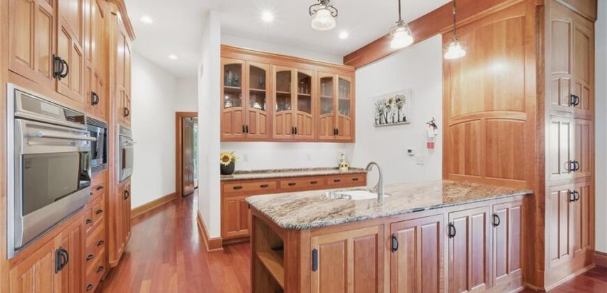 22350 Grass Pad Road, Platte City, MO 64079