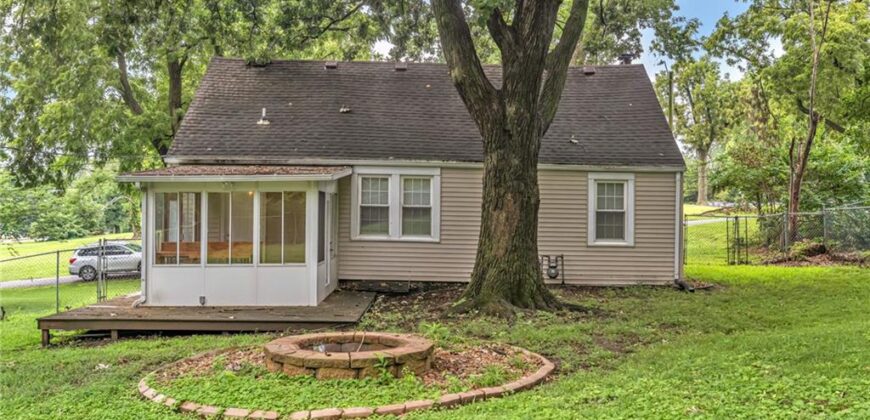 2506 NE 46th Street, Kansas City, MO 64116