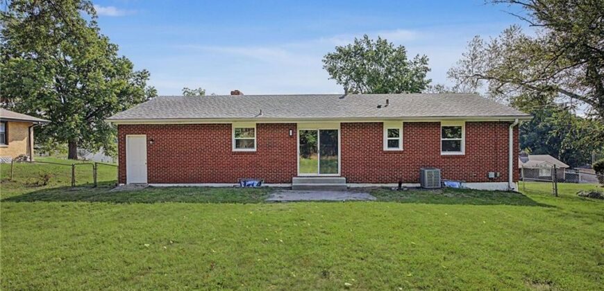 6732 N Madison Avenue, Kansas City, MO 64118