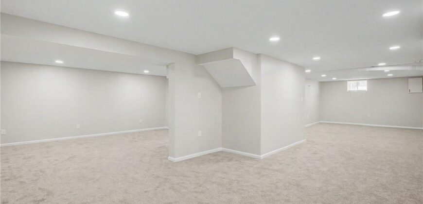 6732 N Madison Avenue, Kansas City, MO 64118