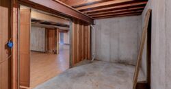 6826 N Charleston Drive, Kansas City, MO 64119