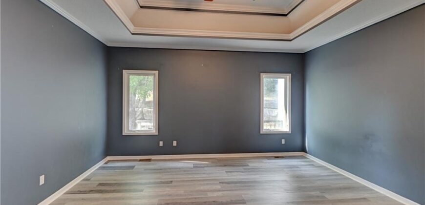 6826 N Charleston Drive, Kansas City, MO 64119
